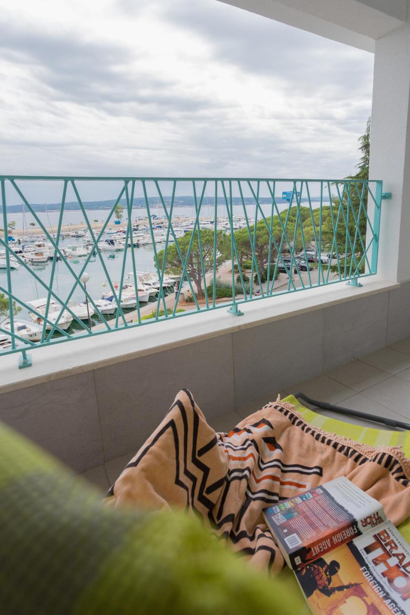 Apartments Nika ツリクヴェニツァ エクステリア 写真