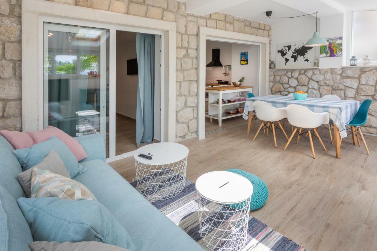 Apartments Nika ツリクヴェニツァ エクステリア 写真